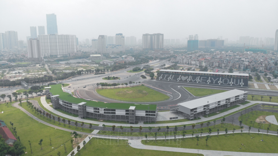Việt Nam lỡ hẹn với chặng đua F1 vào năm 2021 - Ảnh 1