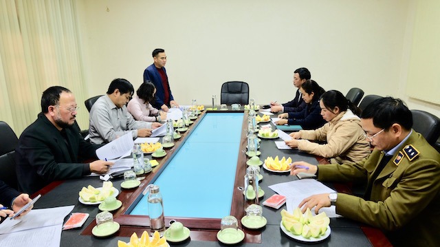 Hà Nội: Đề xuất tạm đình chỉ hoạt động cơ sở sản xuất mứt Tết tại huyện Gia Lâm - Ảnh 1