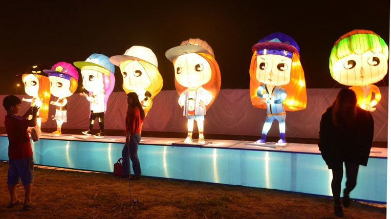 Rực rỡ lễ hội đèn lồng khổng lồ Việt Nam - Hàn Quốc 2016 - Ảnh 14