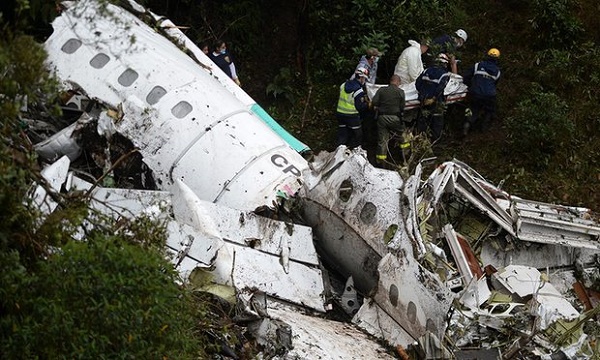 Cắt giấy phép hãng hàng không sở hữu chiếc máy bay rơi ở Colombia - Ảnh 1