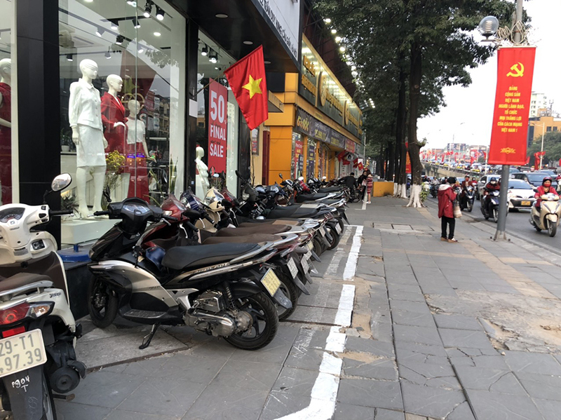 "Con đường đẹp nhất Việt Nam" rực rỡ chào mừng Đại hội Đảng - Ảnh 9