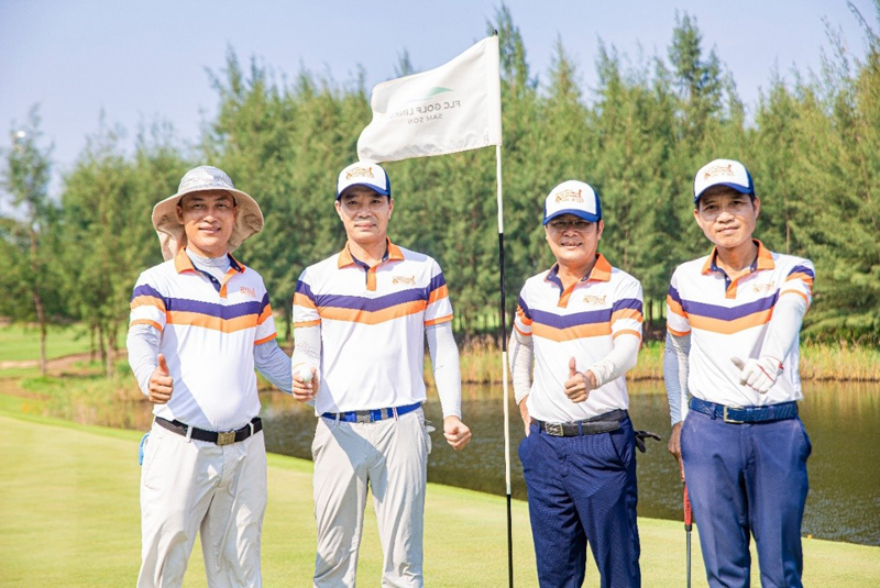FLCHomes trao giải thưởng Hole-in-one 10 tỷ đồng cho golfer Nguyễn Thanh Anh - Ảnh 3