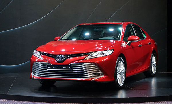 Giá xe ô tô Toyota tháng 3/2021: Dao động từ 352 triệu đến 4,227 tỷ đồng - Ảnh 1