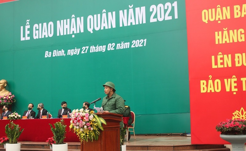 Phó Bí thư Thành ủy Nguyễn Ngọc Tuấn động viên 72 tân binh quận Ba Đình lên đường nhập ngũ - Ảnh 3
