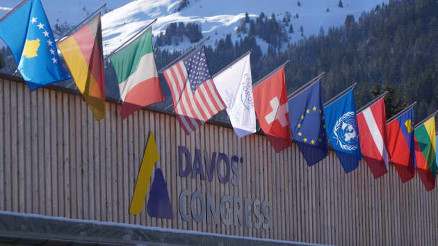 Đại dịch Covid-19 phủ bóng diễn đàn WEF 2021 tại Davos - Ảnh 1