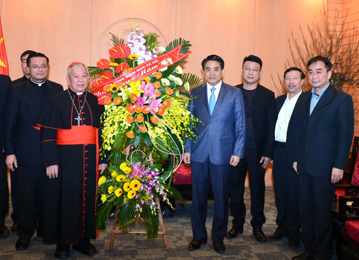 Tổng Giám mục Hà Nội chúc mừng UBND TP Hà Nội - Ảnh 2