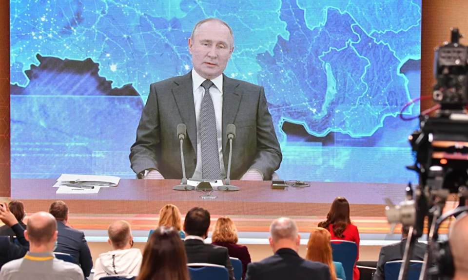Những đối đáp đáng chú ý của Tổng thống Putin trong 2 giờ họp báo đầu tiên - Ảnh 1