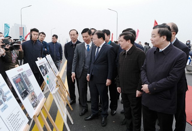 Cầu Thăng Long chính thức thông xe, kết nối hoàn chỉnh đường Vành đai 3 - Ảnh 2
