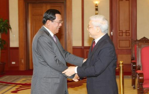 Tổng Bí thư Nguyễn Phú Trọng tiếp Thủ tướng Campuchia - Ảnh 1