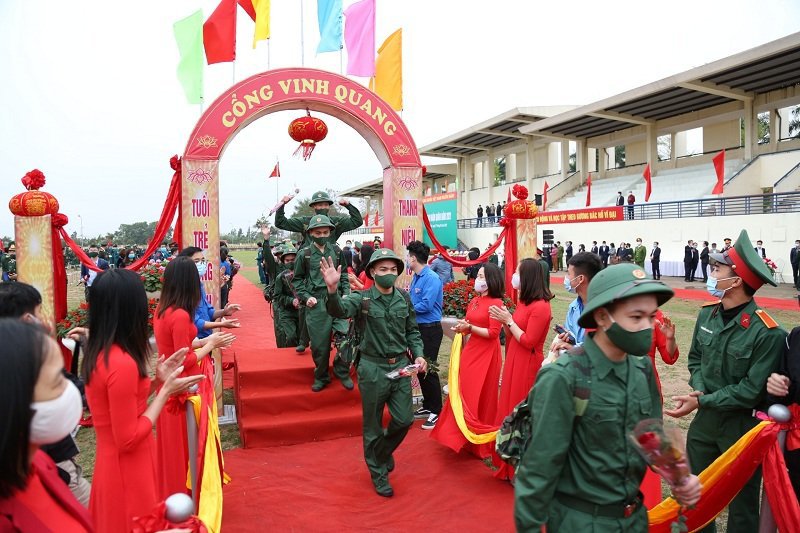 Hà Nội: Hơn 4.500 thanh niên phấn khởi lên đường nhập ngũ - Ảnh 5