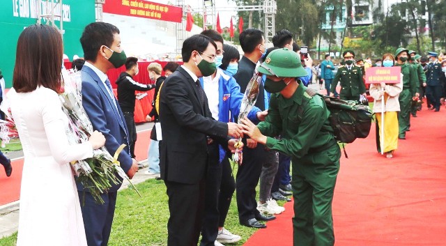 Hà Nội: Hơn 4.500 thanh niên phấn khởi lên đường nhập ngũ - Ảnh 22