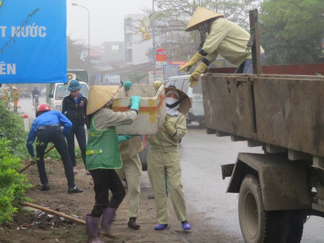 Huyện Phú Xuyên phát động phong trào “Ngày thứ 7 xanh” - Ảnh 4