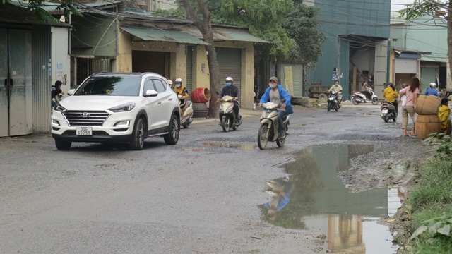 Dự án cải tạo tỉnh lộ 427 qua huyện Thanh Oai: Vẫn còn nhiều bất cập - Ảnh 2