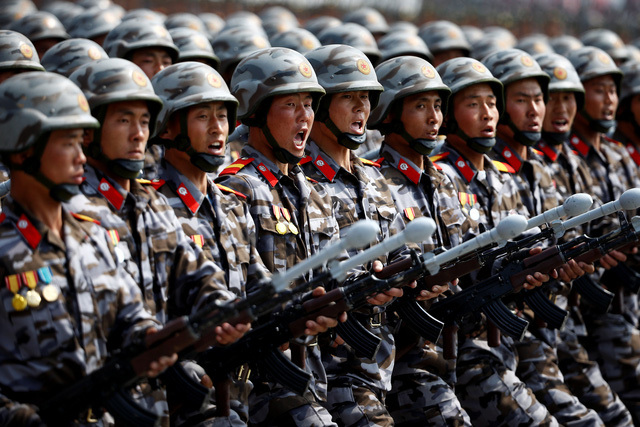 Toàn cảnh sức mạnh binh lực và vũ khí của Triều Tiên tại lễ diễu binh - Ảnh 16