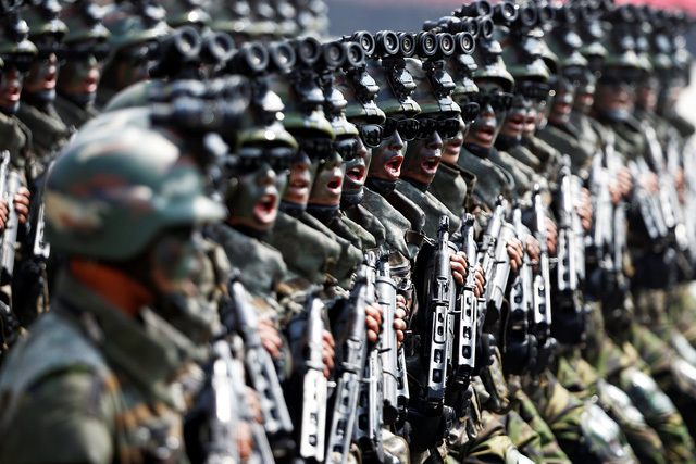 Toàn cảnh sức mạnh binh lực và vũ khí của Triều Tiên tại lễ diễu binh - Ảnh 17
