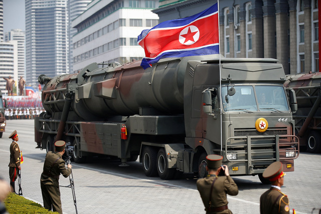 Toàn cảnh sức mạnh binh lực và vũ khí của Triều Tiên tại lễ diễu binh - Ảnh 13