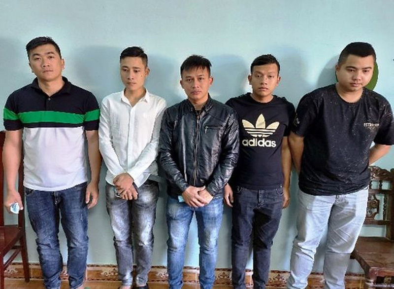 Quảng Nam: Không khởi tố nhóm người mang mã tấu lên xe hành hung tài xế - Ảnh 1