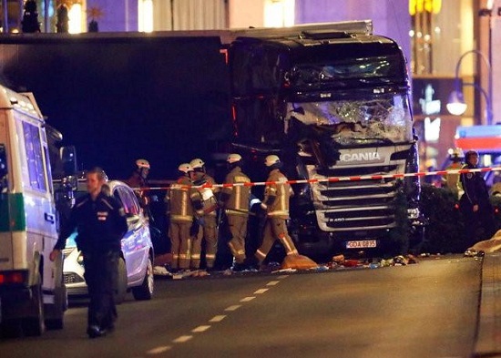 Đức: Khủng bố bằng xe tải ở Berlin, 60 người thương vong - Ảnh 2