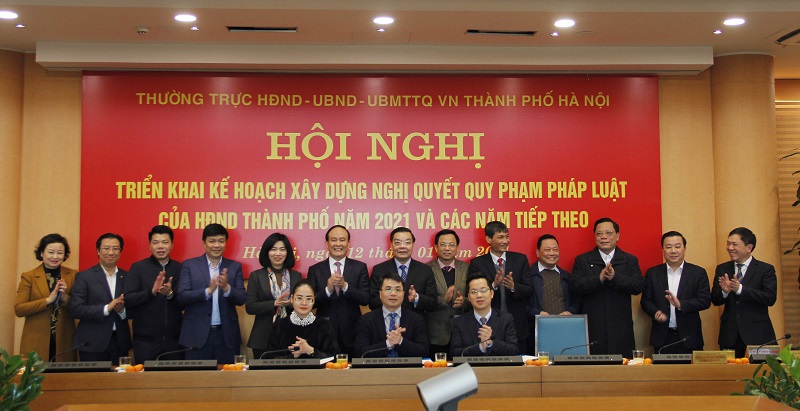 Chủ tịch UBND TP Chu Ngọc Anh: Phối hợp chặt chẽ ngay từ khâu đầu tiên của quy trình xây dựng nghị quyết - Ảnh 3