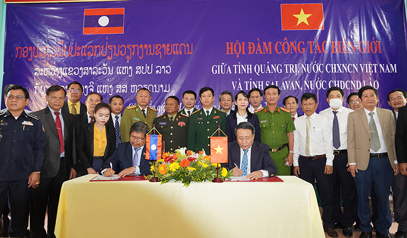 Quảng Trị ký kết xây dựng đường biên giới hợp tác phát triển với tỉnh Salavan – Lào - Ảnh 1