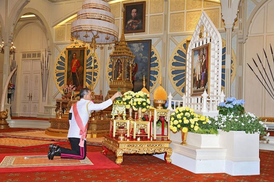 Nhiều quốc gia gửi lời chúc mừng Tân vương Thái Lan - Ảnh 2