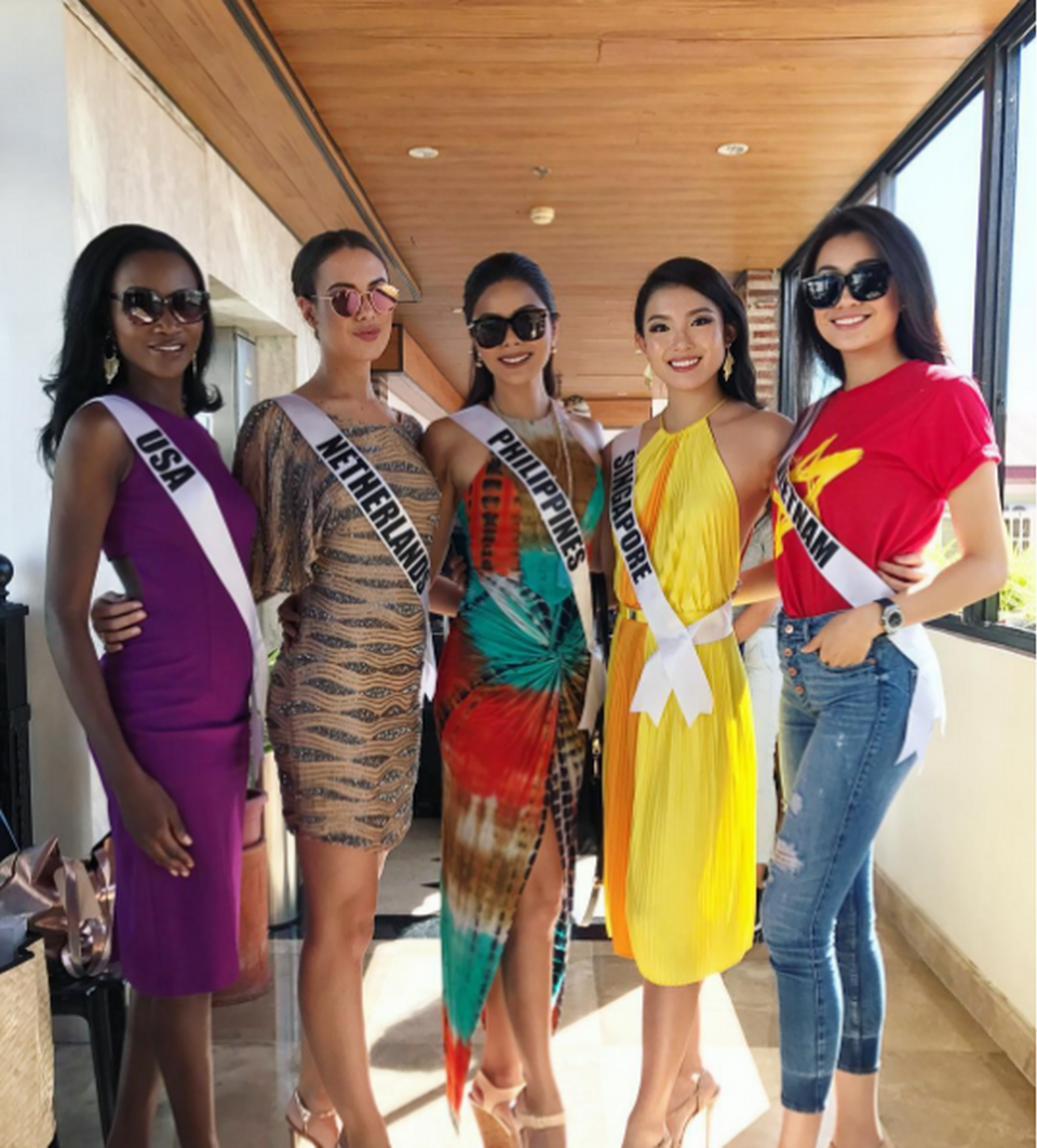Lệ Hằng rực rỡ trong áo in cờ Việt Nam, lên Top 4 Miss Universe - Ảnh 2