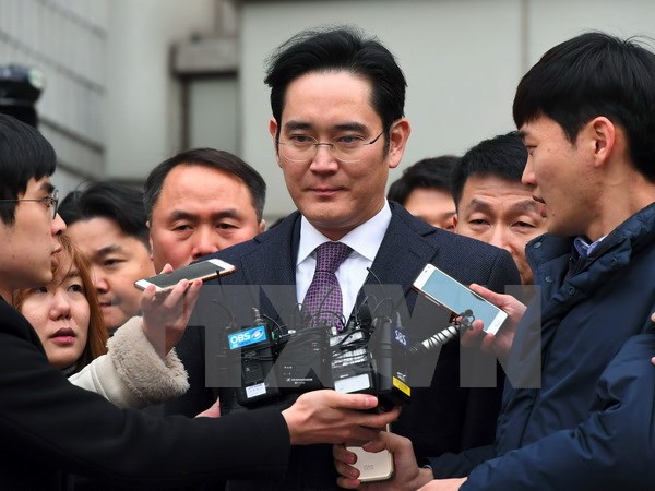 Tiếp tục xem xét yêu cầu bắt giam Phó Chủ tịch Samsung - Ảnh 1