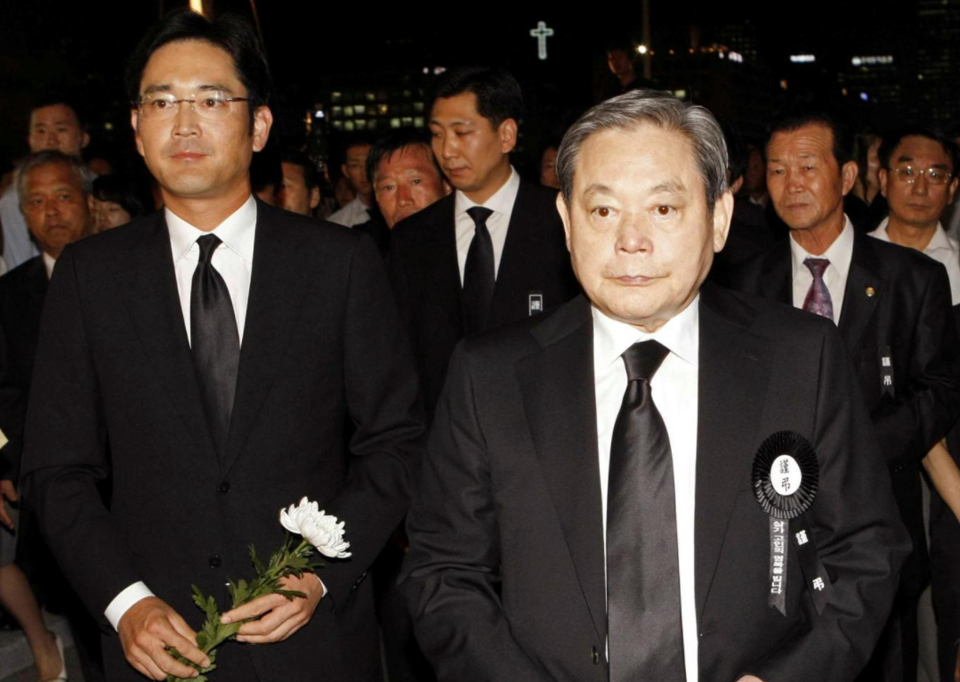 "Thái tử" thừa kế Samsung bị đề nghị mức án 9 năm tù - Ảnh 1