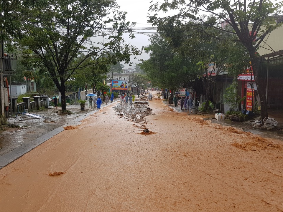 Tạm cấp 80 tỷ đồng hỗ trợ khẩn cấp 3 tỉnh khắc phục hậu quả mưa lũ - Ảnh 1