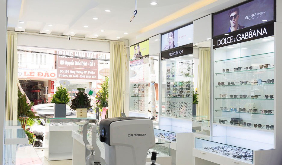 Biến hóa với đa dạng phong cách tại mắt kính Eye Center Vietnam - Ảnh 1