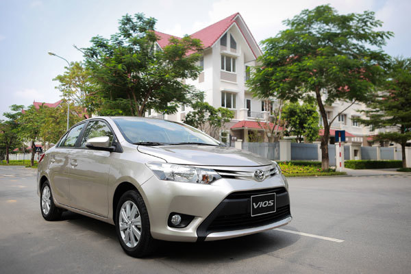 Vios và Fortuner: Hai mẫu xe bán chạy nhất của Toyota Việt Nam - Ảnh 1
