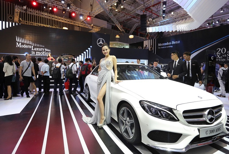 Tới lượt Mercedes-Benz Việt Nam bị truy thu thuế hơn 100 tỷ đồng - Ảnh 1
