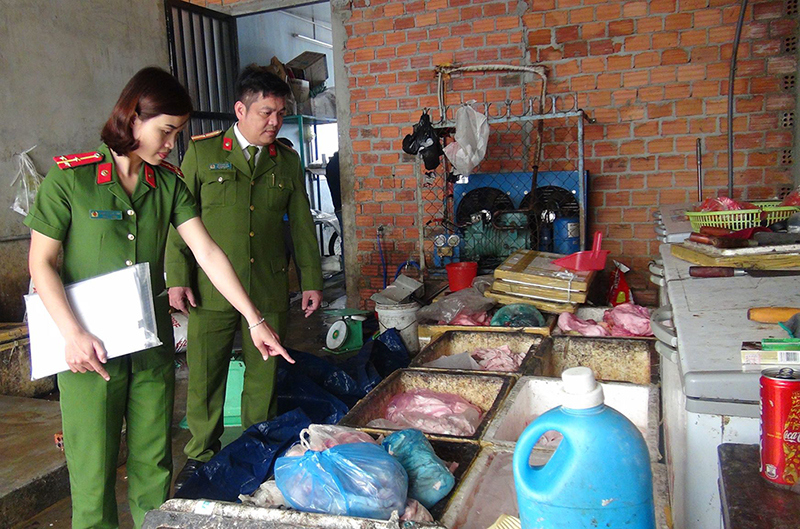 Quảng Nam: Phát hiện cơ sở chế biến mỡ, da lợn không đảm bảo vệ sinh - Ảnh 1