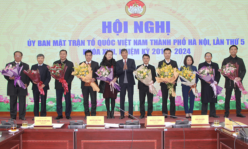 Kiện toàn 11 Ủy viên Ủy ban Mặt trận Tổ quốc Việt Nam TP Hà Nội khóa XVII - Ảnh 1