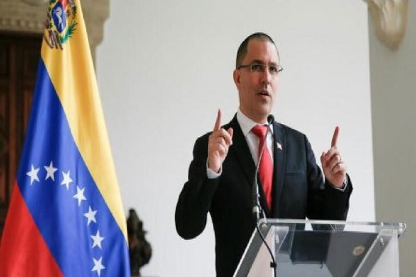 Trả đũa lệnh trừng phạt mới, Venezuela trục xuất Trưởng phái đoàn ngoại giao EU tại Caracas - Ảnh 1