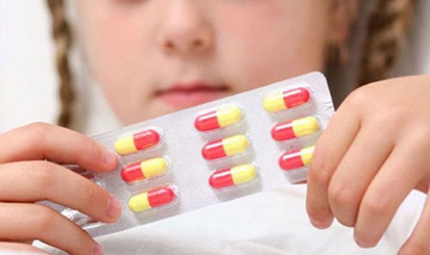 [Thuốc&Dinh dưỡng] Ngộ độc thuốc ở trẻ em - cách sơ cứu ban đầu - Ảnh 1