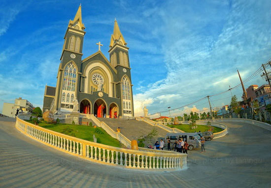 Khám phá kiến trúc nhà thờ Phú Cường - Ảnh 1