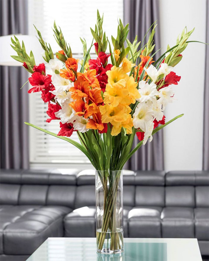 6 loại hoa nên đặt trên bàn thờ ngày Tết để thu hút tài lộc - Ảnh 5