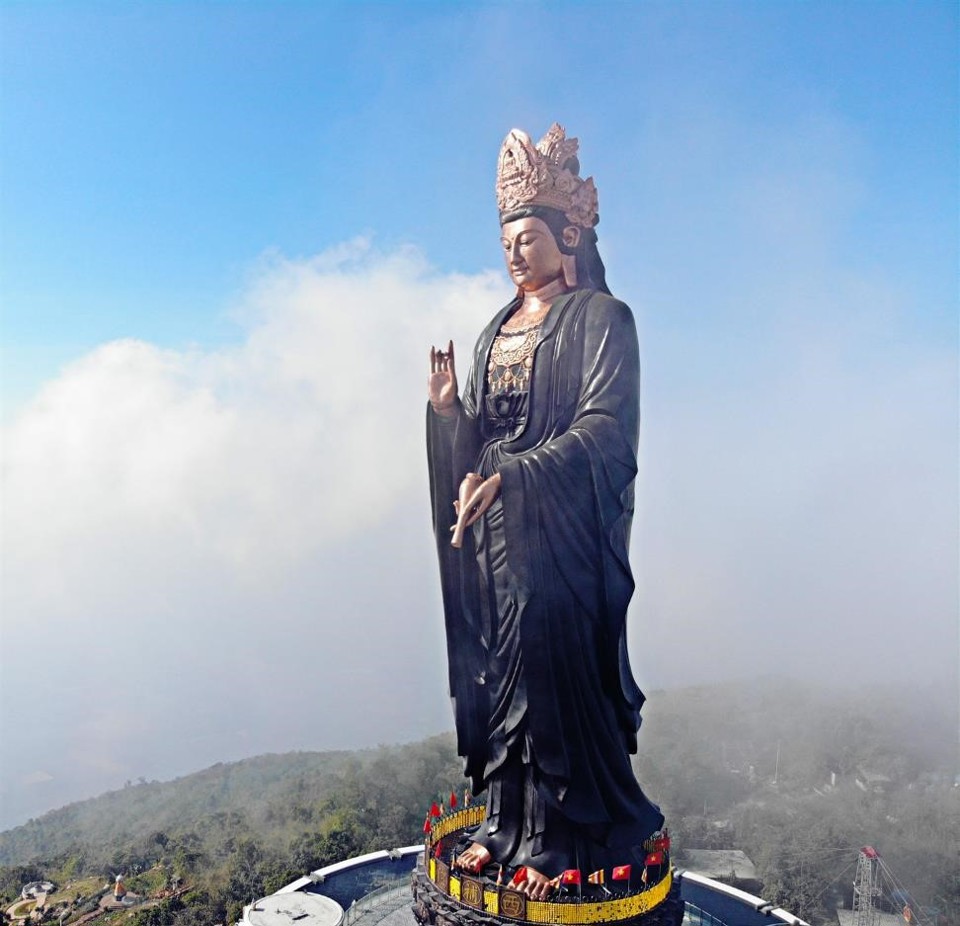 [Ảnh] Núi Bà Tây Ninh: Điểm đến tâm linh mới của Phật tử xuân 2021 - Ảnh 3