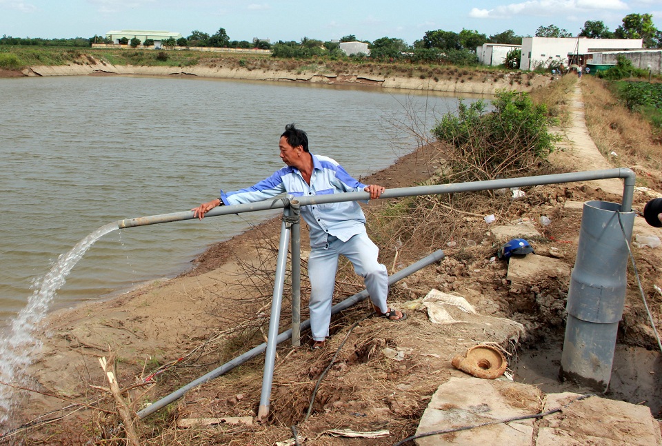 Quan ngại tình trạng cạn kiệt nguồn nước ngầm ở Đồng bằng Sông Cửu Long - Ảnh 1