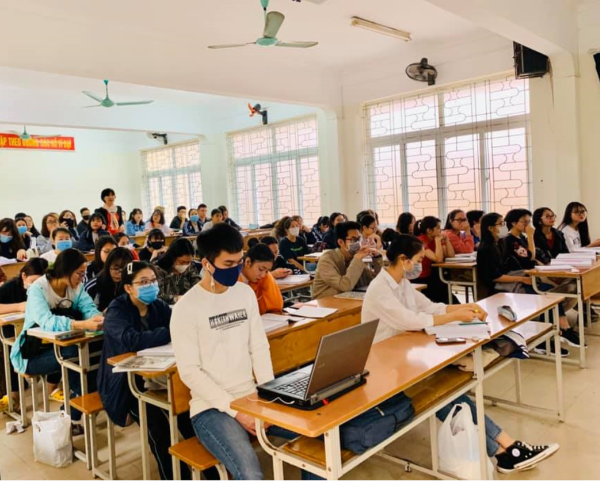 Đại học Quốc gia Hà Nội dừng hoạt động đông người, sẵn sàng phương án dạy học online - Ảnh 1