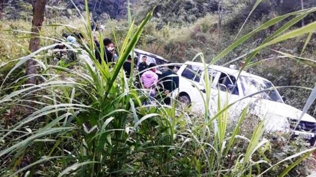 Danh tính nạn nhân vụ ô tô lao xuống vực ở Hà Giang - Ảnh 1