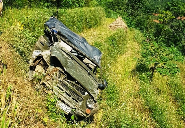 Danh tính nạn nhân vụ ô tô lao xuống vực ở Hà Giang - Ảnh 2