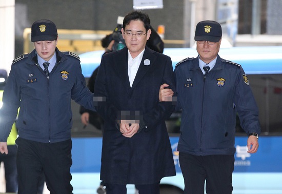 Hai lãnh đạo cấp cao của Samsung xin từ chức - Ảnh 2