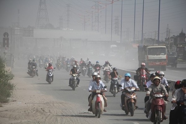 Chất lượng không khí ở TP Hồ Chí Minh xấu, tia cực tím ở mức nguy hại - Ảnh 1