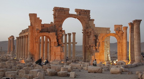 IS hành quyết 12 giáo viên, quân nhân ở Palmyra - Ảnh 1
