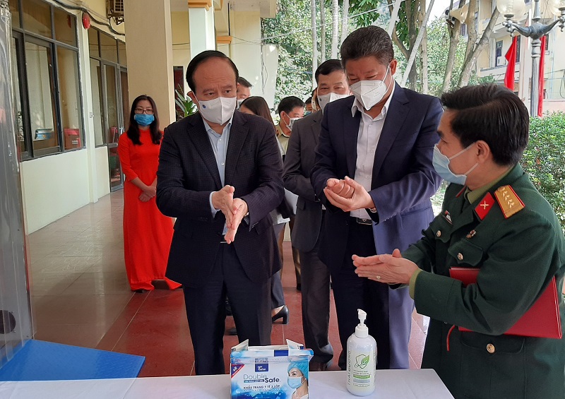 Lãnh đạo Thành phố kiểm tra công tác phòng chống dịch Covid-19 tại huyện Thường Tín: Tăng kiểm tra đột xuất, không thể chủ quan - Ảnh 1