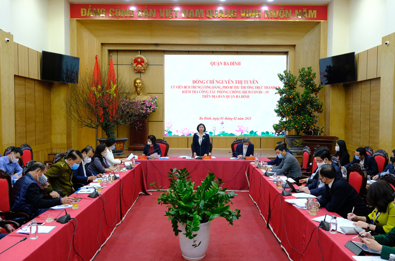 Phó Bí thư Thường trực Thành ủy Nguyễn Thị Tuyến: Đảm bảo nguồn lực cao nhất trong phòng chống dịch Covid-19 - Ảnh 1