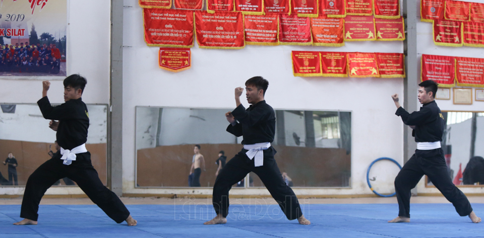 [Ảnh] Đội Pencak silat Hà Nội gấp rút rèn thể lực chuẩn bị cho giải VĐQG 2021 - Ảnh 16