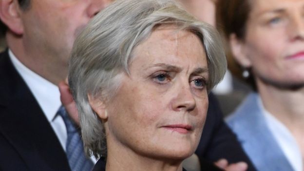 Vợ ứng viên Tổng thống Pháp "thanh minh" cho bê bối của chồng - Ảnh 1
